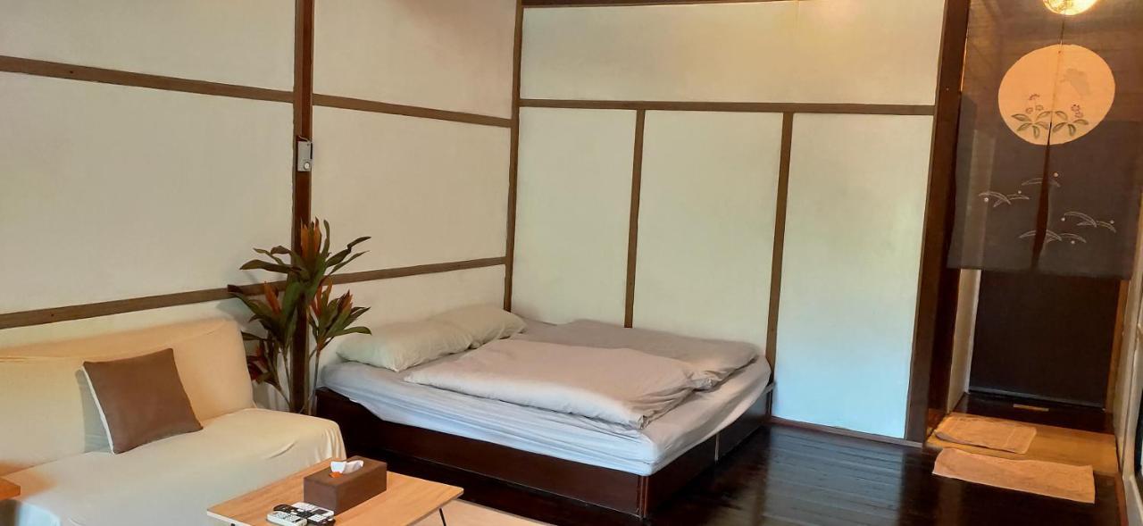 Bright Moon Homestay Dongshi  Esterno foto