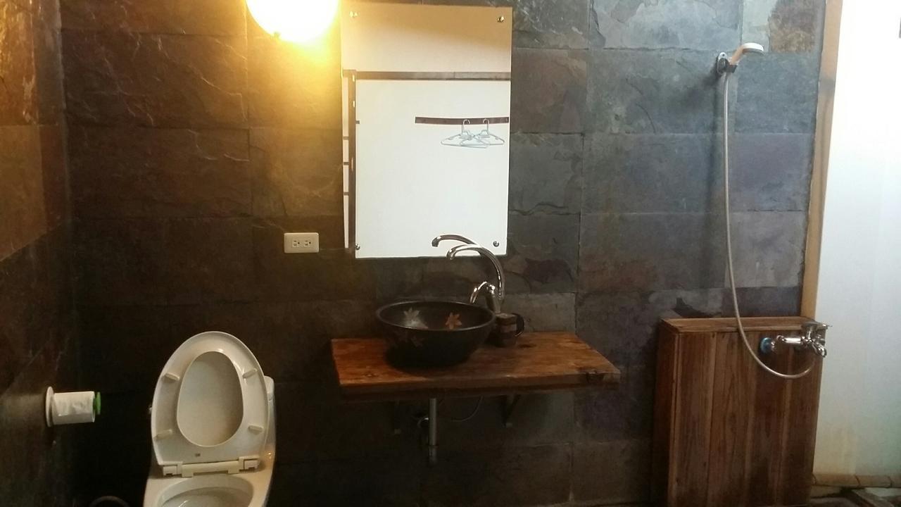 Bright Moon Homestay Dongshi  Esterno foto