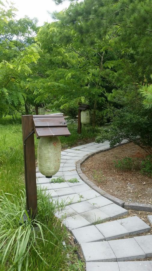 Bright Moon Homestay Dongshi  Esterno foto