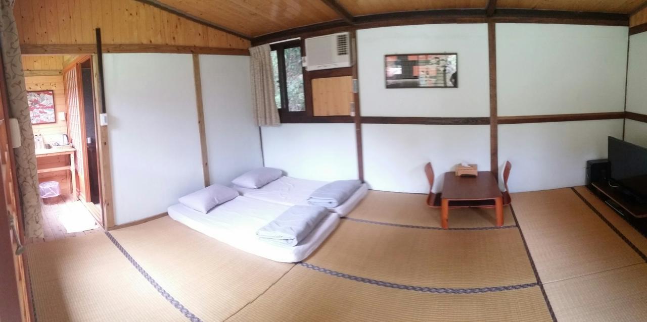 Bright Moon Homestay Dongshi  Esterno foto